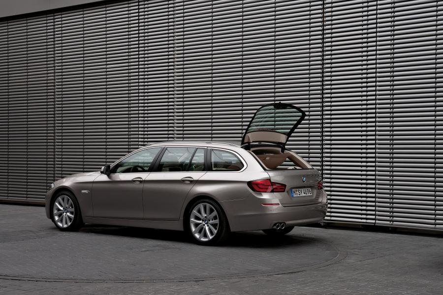  BMW 5-Series Touring 2010 года  (фото 39 из 75)